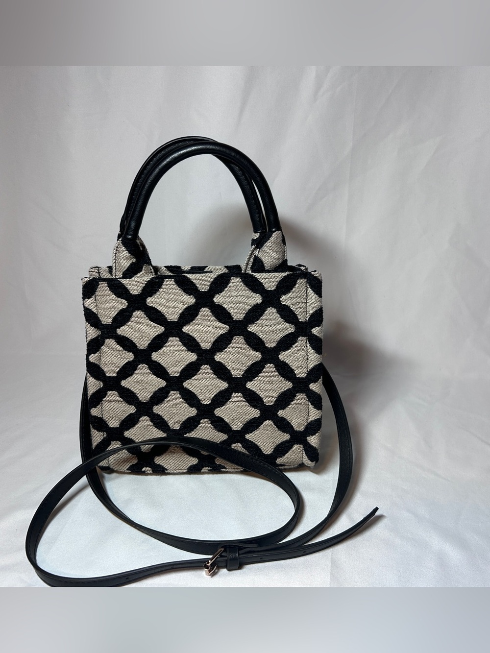 H&M Black Cream Woven Mini Tote Crossbody Bag Geometric Pattern Chic